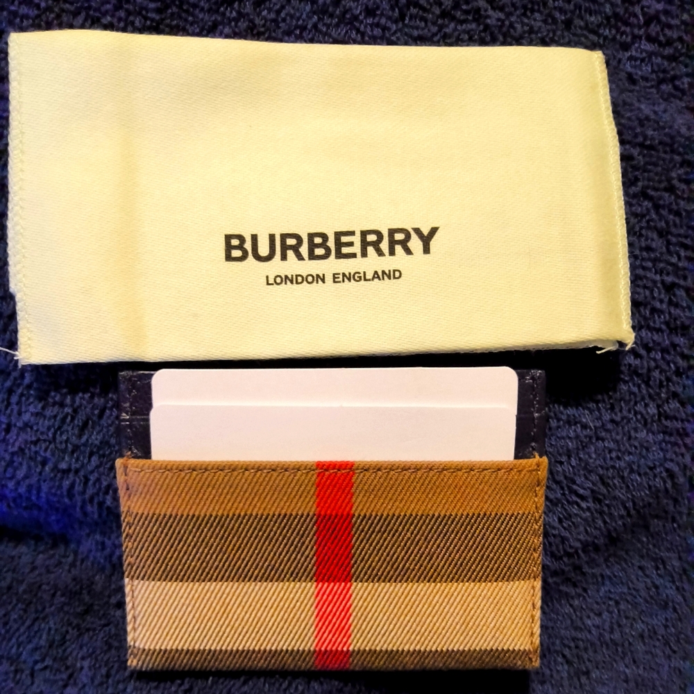 Burberry Wallet and Card Holder